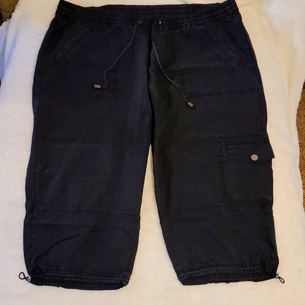 Lane Bryant Blouson Cargo Capri